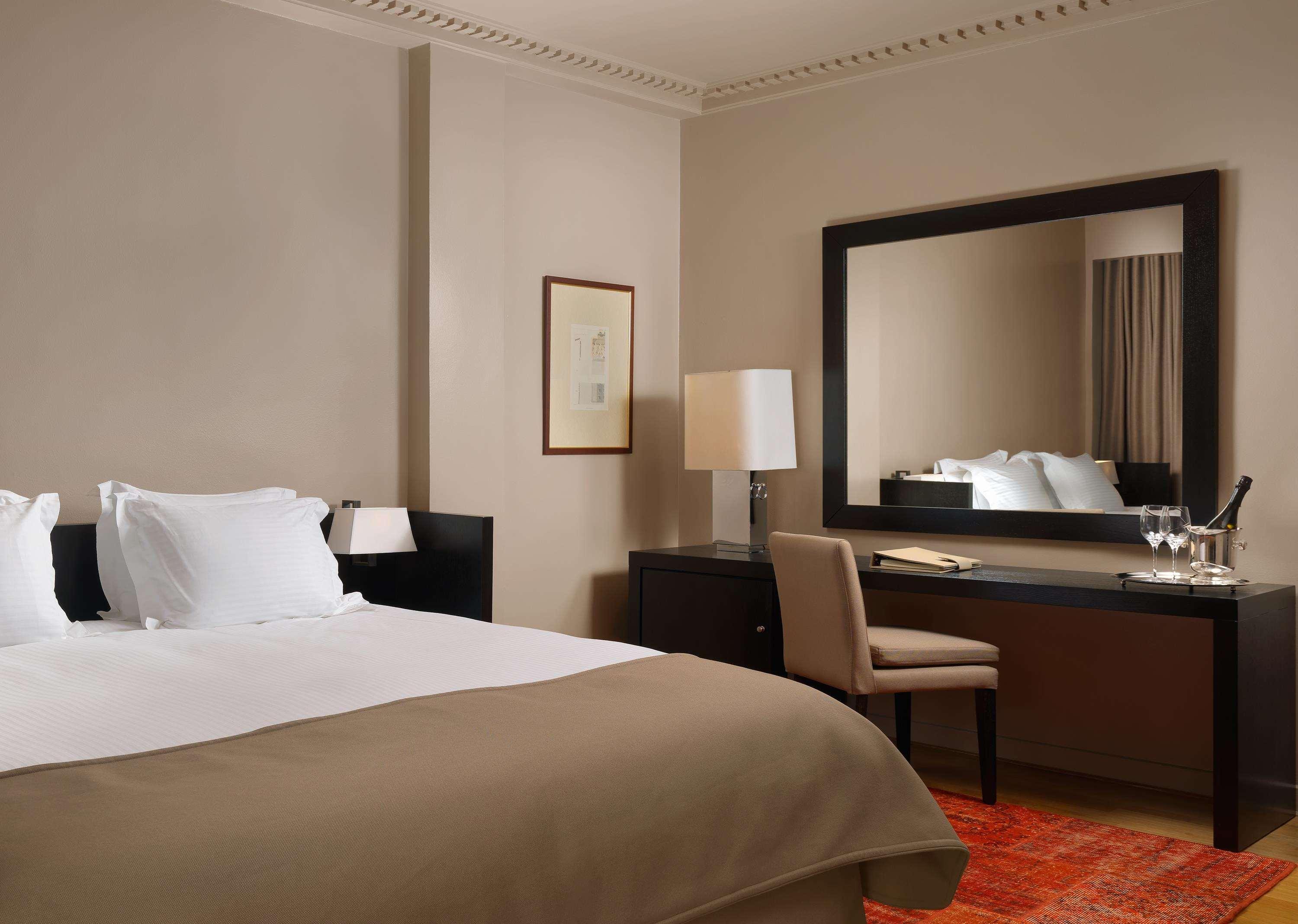 Hotel Njv Athens Plaza Pokoj fotografie A bedroom at the hotel