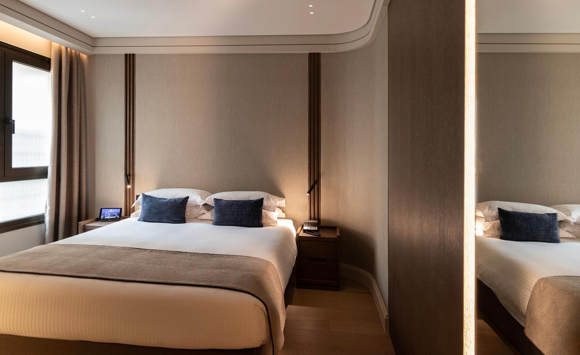 Hotel Njv Athens Plaza Exteriér fotografie A bedroom at the hotel