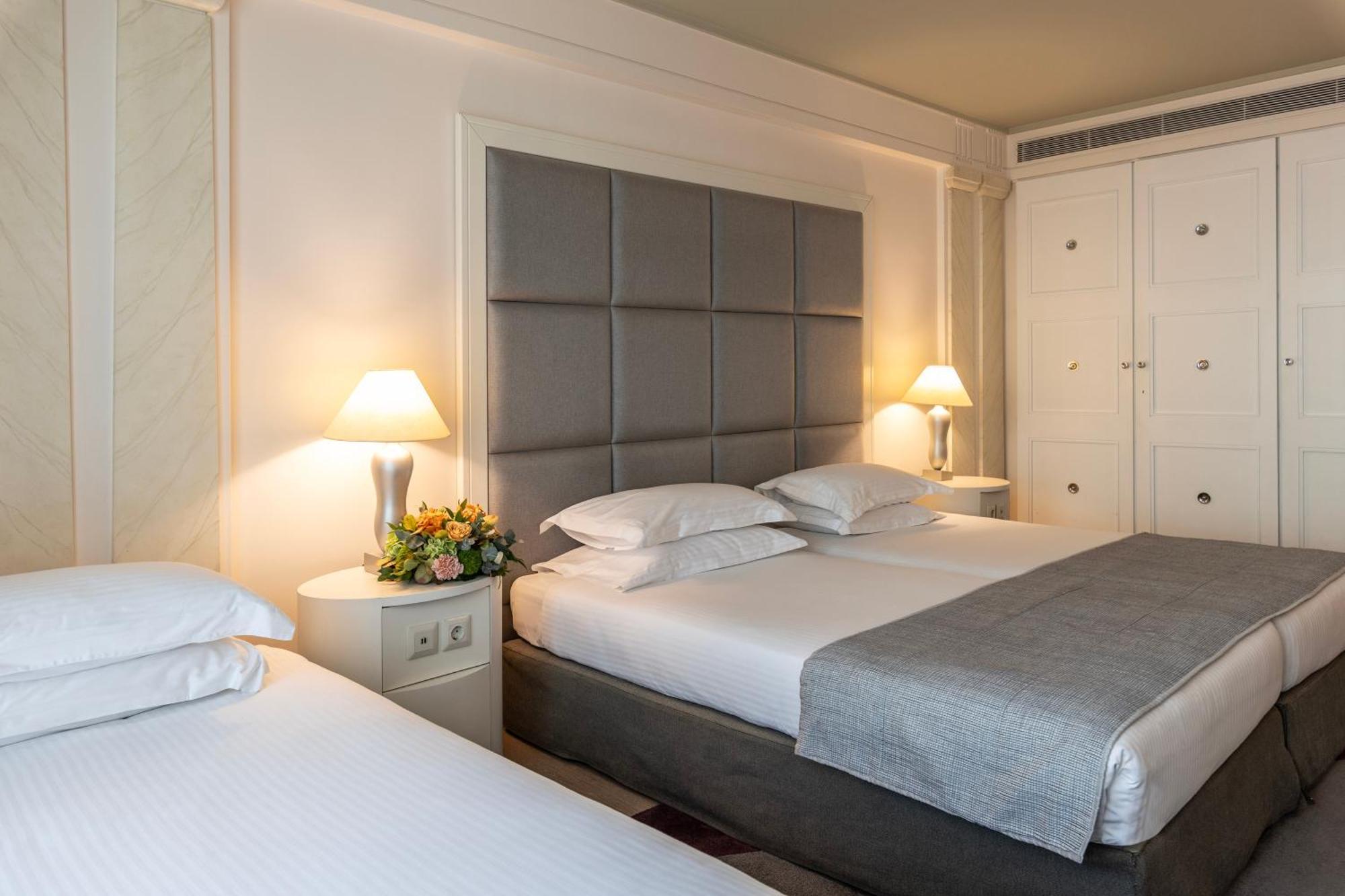 Hotel Njv Athens Plaza Exteriér fotografie A bedroom at the hotel